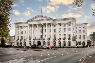 Queens Hotel Cheltenham Hotel di 
