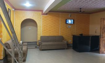 Hotel New Shalimar - Housity