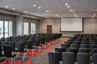 Courtyard Pullman
