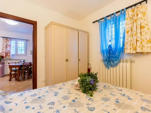Rose Hotels in Civezza
