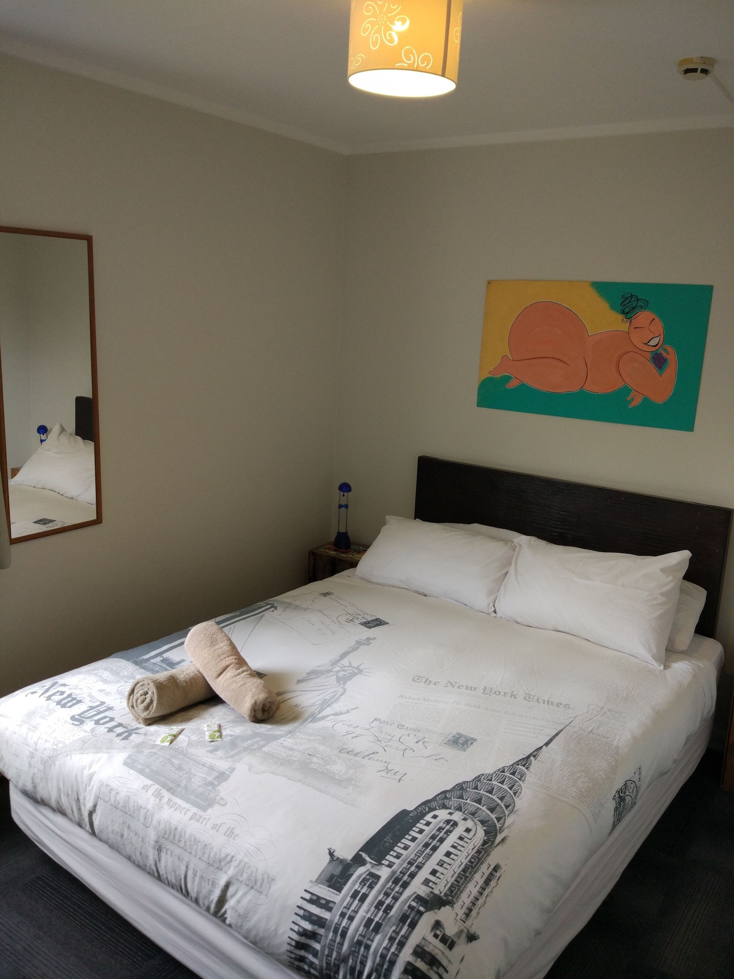 双人房（带公共浴室）