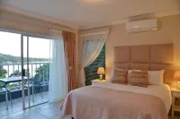 The Shore House Hotele w: 