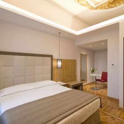 Deluxe Double Room with City View Vibe Nazionale Promo Code