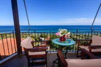 Eros Pittoresque Retreats - Perfect Location, Panoramic Seaview