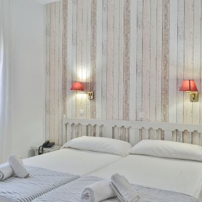 Triple Room Hotel Marisa Promo Code
