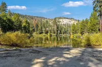 Relaxing, Well Furnished Condo - Creekside #29
