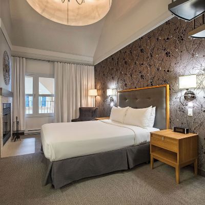 Junior Suite, 2 Queen Beds, Fireplace Hotel Chateau Bromont Promo Code