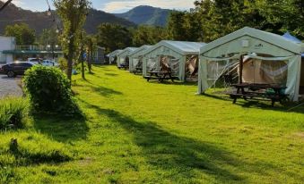 Jecheon Hilark Glamping Pension