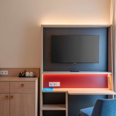 King Room-Accessible Hampton by Hilton Munich City North Promo Code