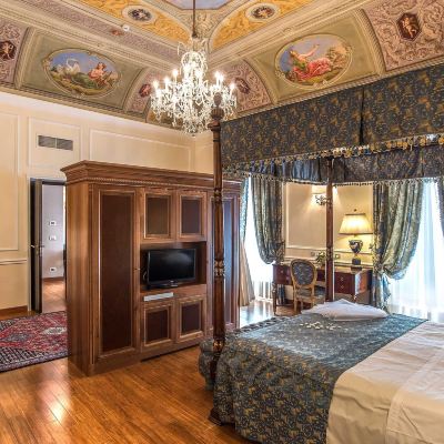 Suite (Seminario) Albergo del Senato Promo Code