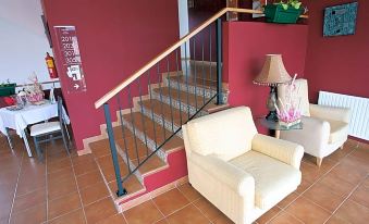 Hotel Amenal - Housity
