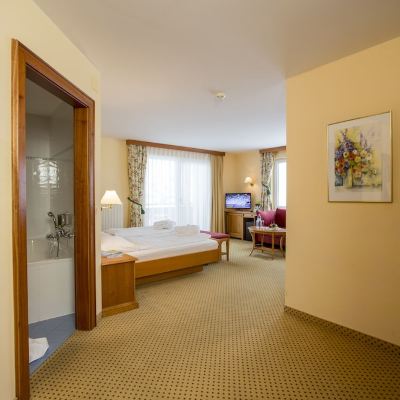 Junior Suite with Balcony (Double Bed)
