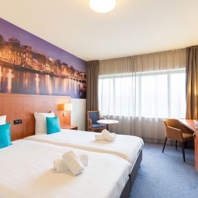Deluxe Twin Room New West Inn Amsterdam Promo Code