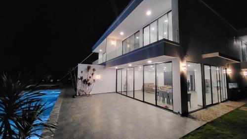 别墅（带独立泳池）