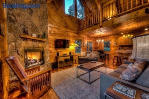 Bear Hug Three-Bedroom Holiday Home