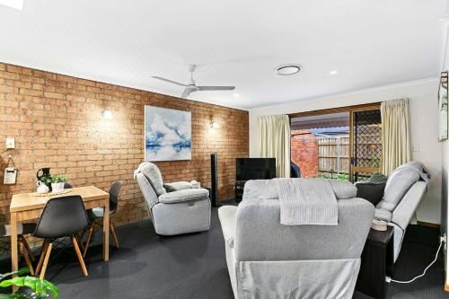 两卧室联排别墅