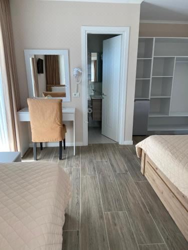 側面海景家庭間