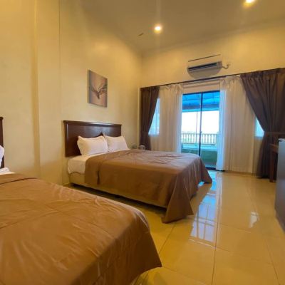 Bilik Deluxe Bertiga Kupon Hotel & Chalet Sportfishing PNK Teluk Bahang