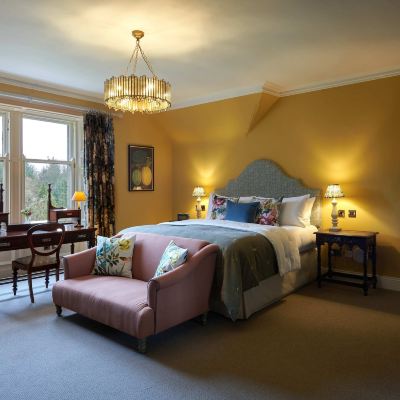 Deluxe Suite Cromlix Hotel Promo Code