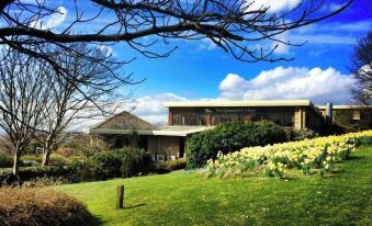 DoubleTree by Hilton Edinburgh - Queensferry Crossing - Housity