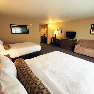Junior Suite 2 Queen Beds Evergreen Resort Promo Code