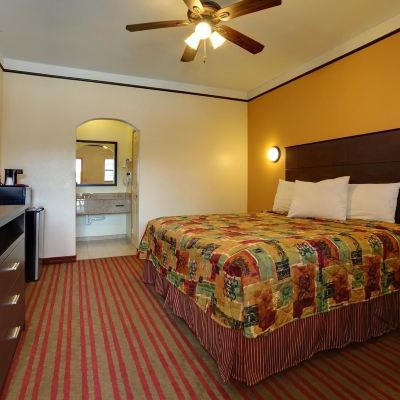 Standard King Room-Smoking Guest Inn San Benito Harlingen Promo Code