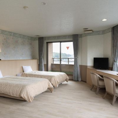 【レイクビュー】スタンダードツイン 浜名湖わんわんパラダイスホテル クーポン