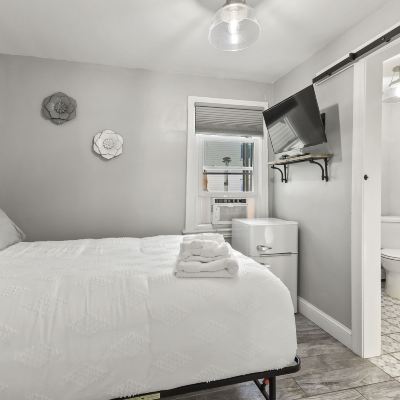 Standard Double Room, Ensuite (Sunny Corner Room) The Inn at Ocean Grove Promo Code