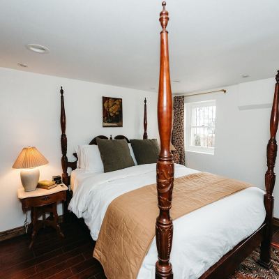 Ensign Apartment Ellerbeck Mansion Bed & Breakfast Promo Code