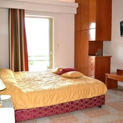 Superior Double or Twin Room with Sea View Saga Hotel Promo Code