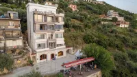 Hotel Ble Ble Vlore Отели в г. 