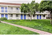 Motel 6 Salinas, CA - North Monterey Area