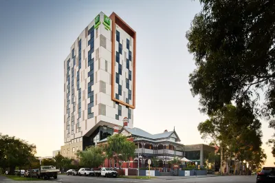 Holiday Inn WEST PERTH by IHG فنادق في بيرث