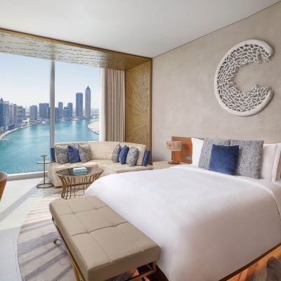 Deluxe King Room With Dubai Canal View