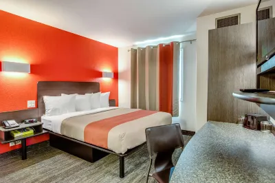 Motel 6 Saskatoon, SK Hotele w: 