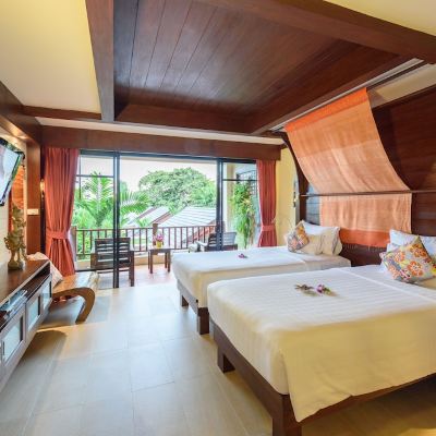 Deluxe Room with Sea View