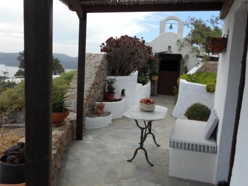 带露台一室公寓