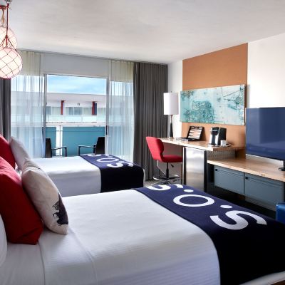Deluxe Two Double Room with Balcony Hotel Zephyr San Francisco Promo Code
