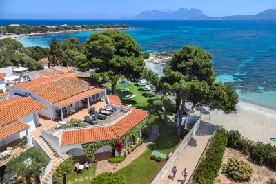 The Pelican Beach Resort & Spa - Adults Only Hotel a 