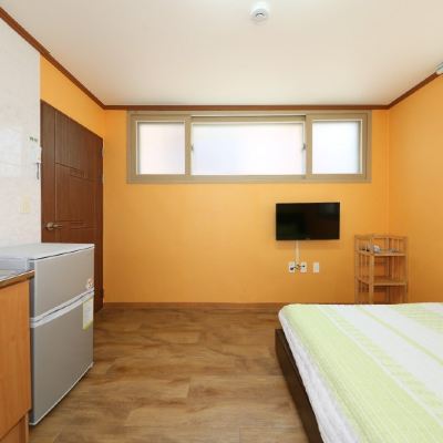 Bed Room 206 보령 1박2일펜션 쿠폰