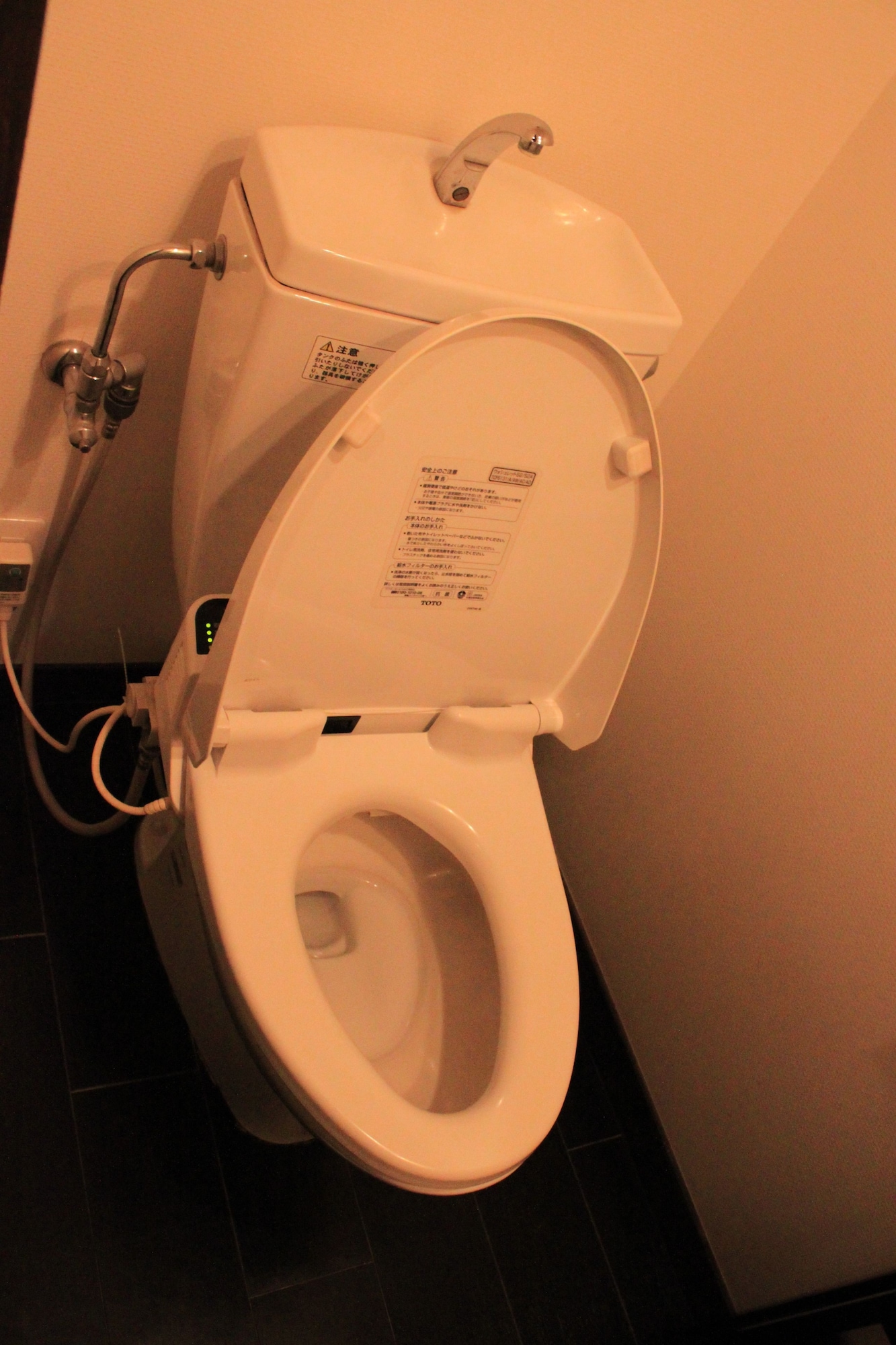 禁烟豪华三人房