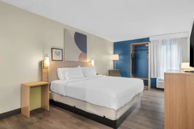 Spark by Hilton Colorado Springs I 25 Central Hotels in 