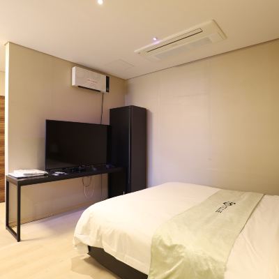 VIP1 (Free View Of Netflix And 5 Other Ott) (SPA Bath, Non Smoking) Asan Hotel Cube 쿠폰