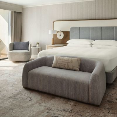 Vice Presidential, 1 Bedroom Larger Suite, 1 King, Sofa Bed Fort Lauderdale Marriott Harbor Beach Resort & Spa Promo Code