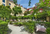 Parkhotel Graz - Traditional Luxury Hotel a 