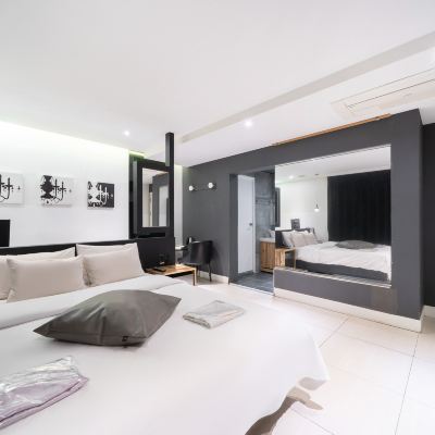 Premium (Bathtub, Latex Bed) Hotel Yaja Sasang Terminal Promo Code