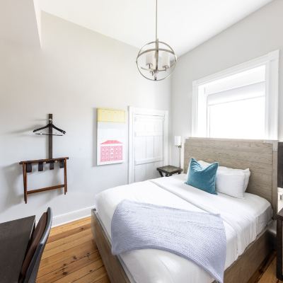 Classic Queen Room The Blackburn Inn and Conference Center Promo Code