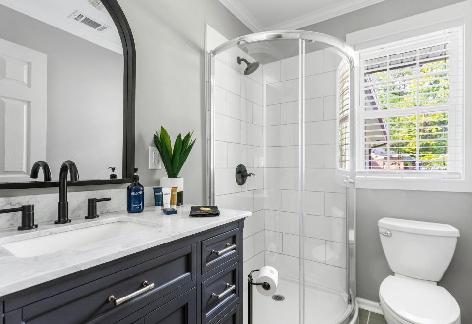 宽敞私人泳池和开放生活空间-奢华度假