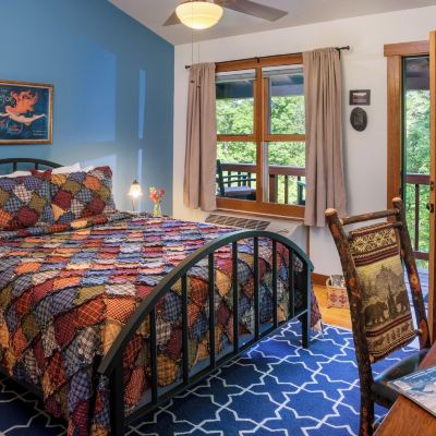 Water Room, Private Bathroom Bent Creek Lodge Bed & Breakfast Promo Code