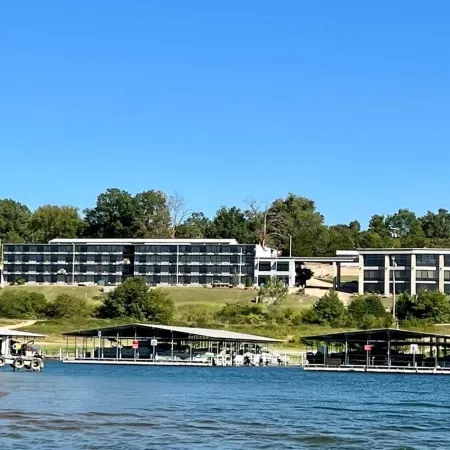 Lake Norfork Resort Отели в г. Бакстер